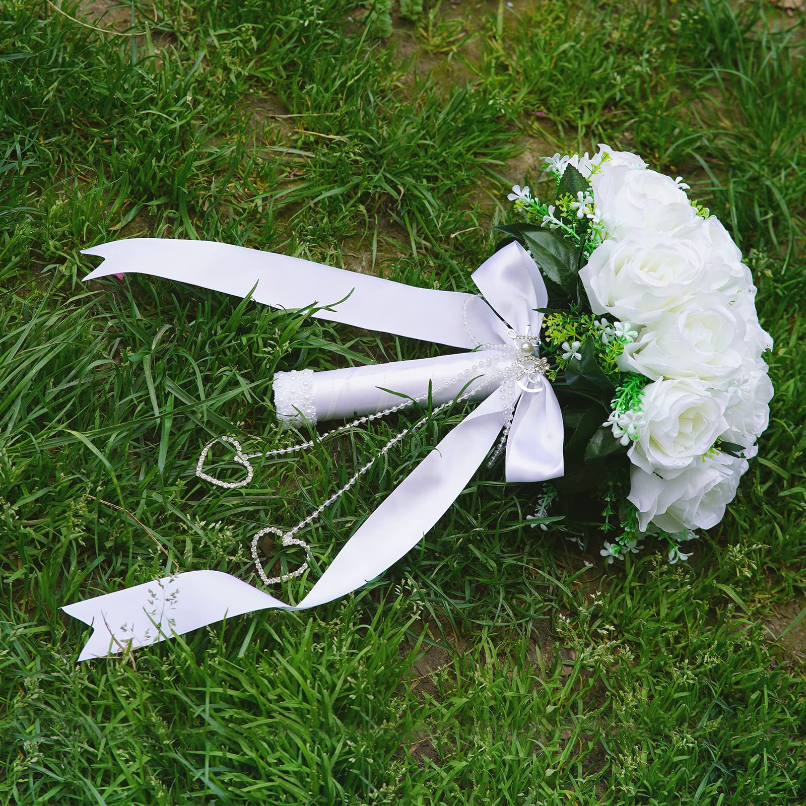 LEIFENY side profile illustrating bouquet size and proportion