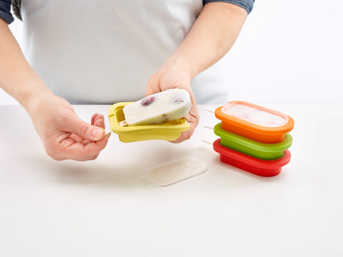 Lékué pops served on a kitchen counter illustrating homemade, preservative-free desserts