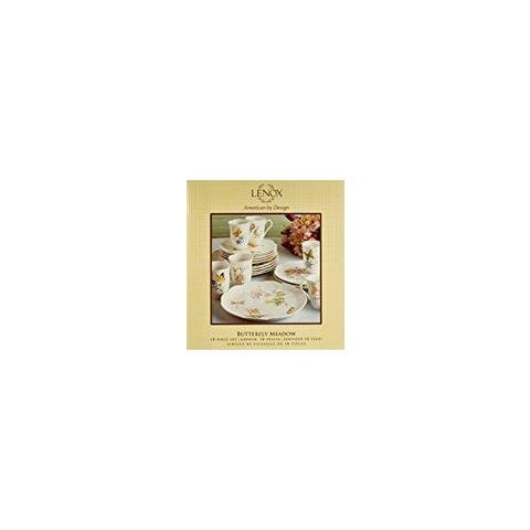 Lenox mug handle close-up highlighting scalloped edge and comfortable grip