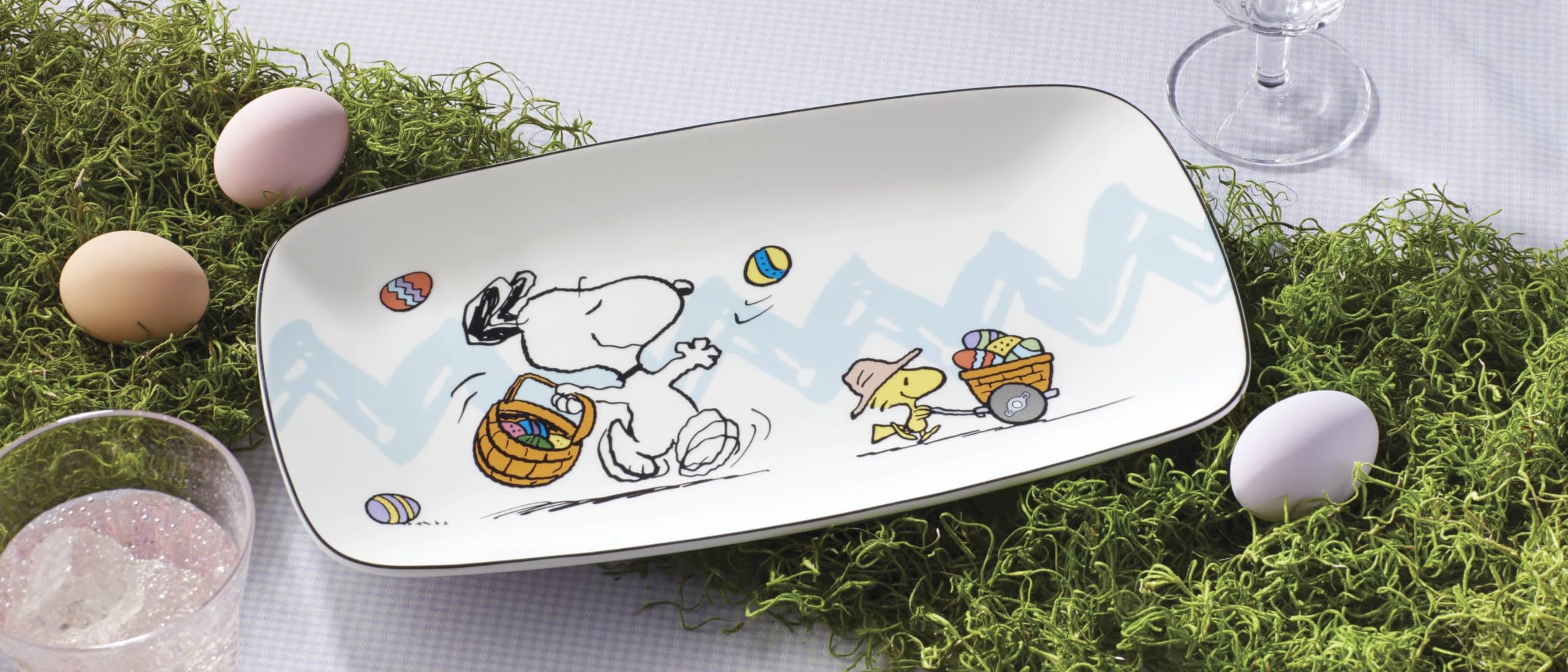 Lenox tray size comparison with utensils showing practical serving capacity