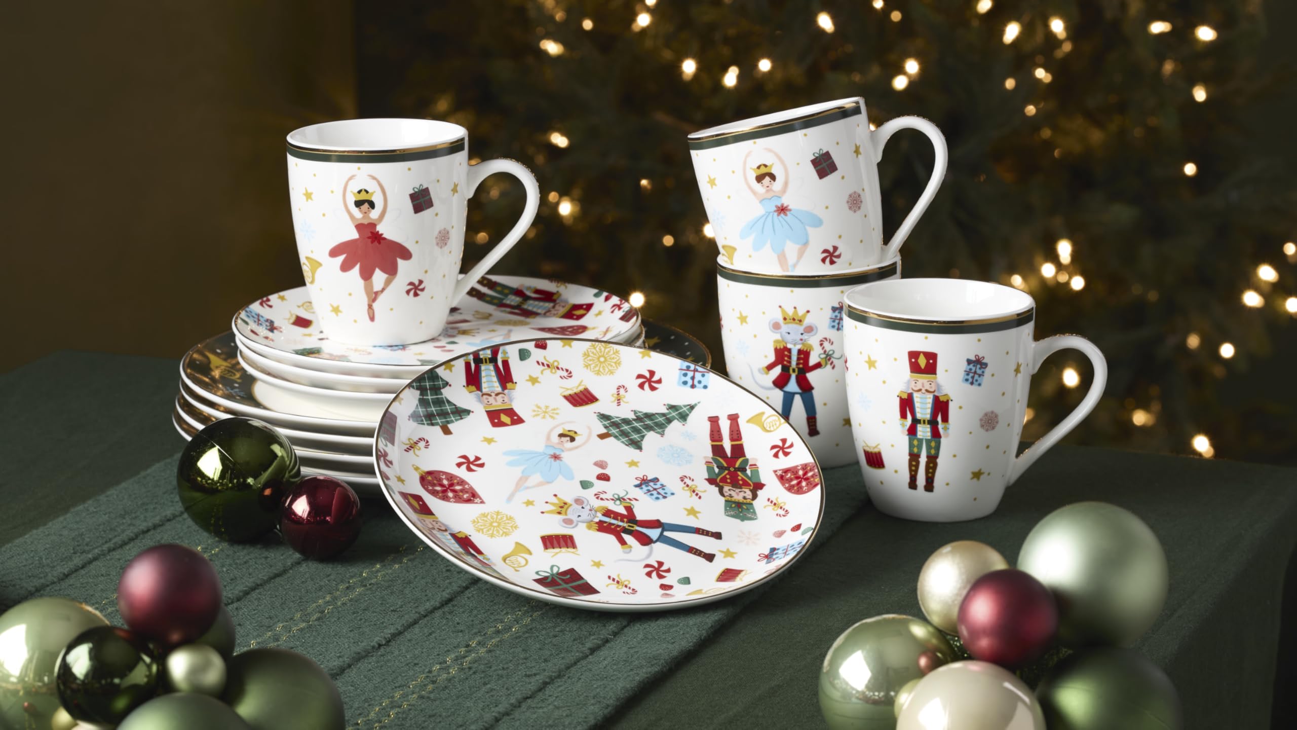 Lenox dinner plate detail with gold trim highlighting elegant holiday accents
