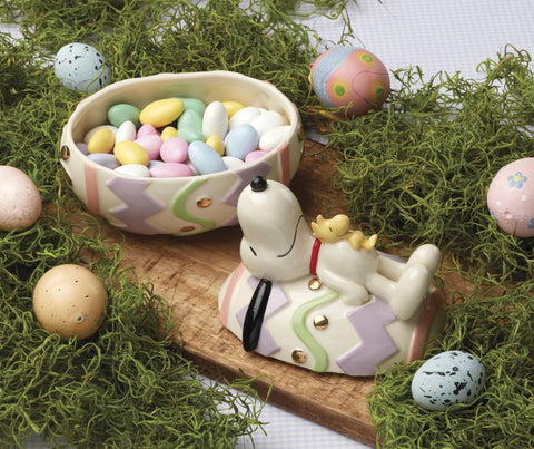 Lenox Snoopy Easter jar wrapped as a gift showing presentation and gifting appeal