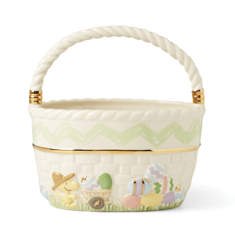 Lenox Snoopy and Woodstock side profile capturing detail and decorative charm