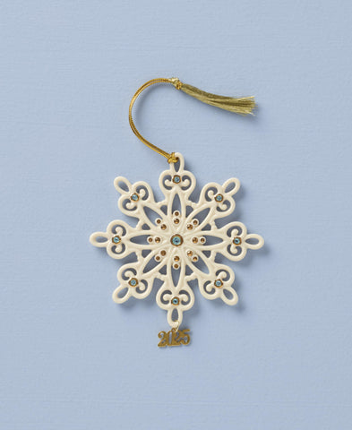 Lenox snowflake gold accent detail highlighting metallic trim and refined contrast benefit