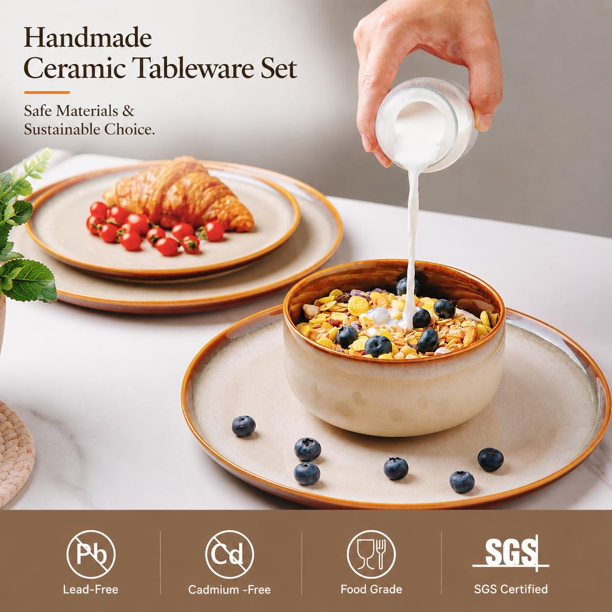 LERATIO 24 oz bowl top view demonstrating depth and spill-resistant sides