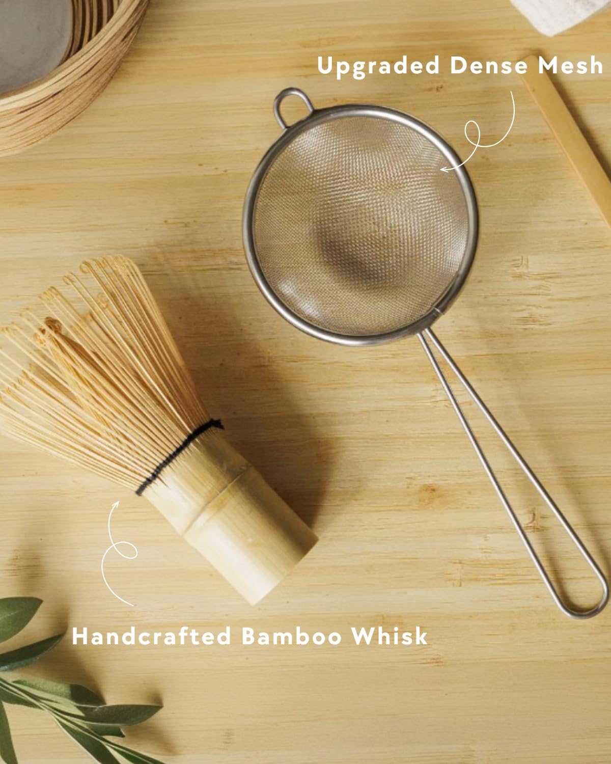 LezayXtra bamboo scoop with measured matcha, ensuring accurate portions every time