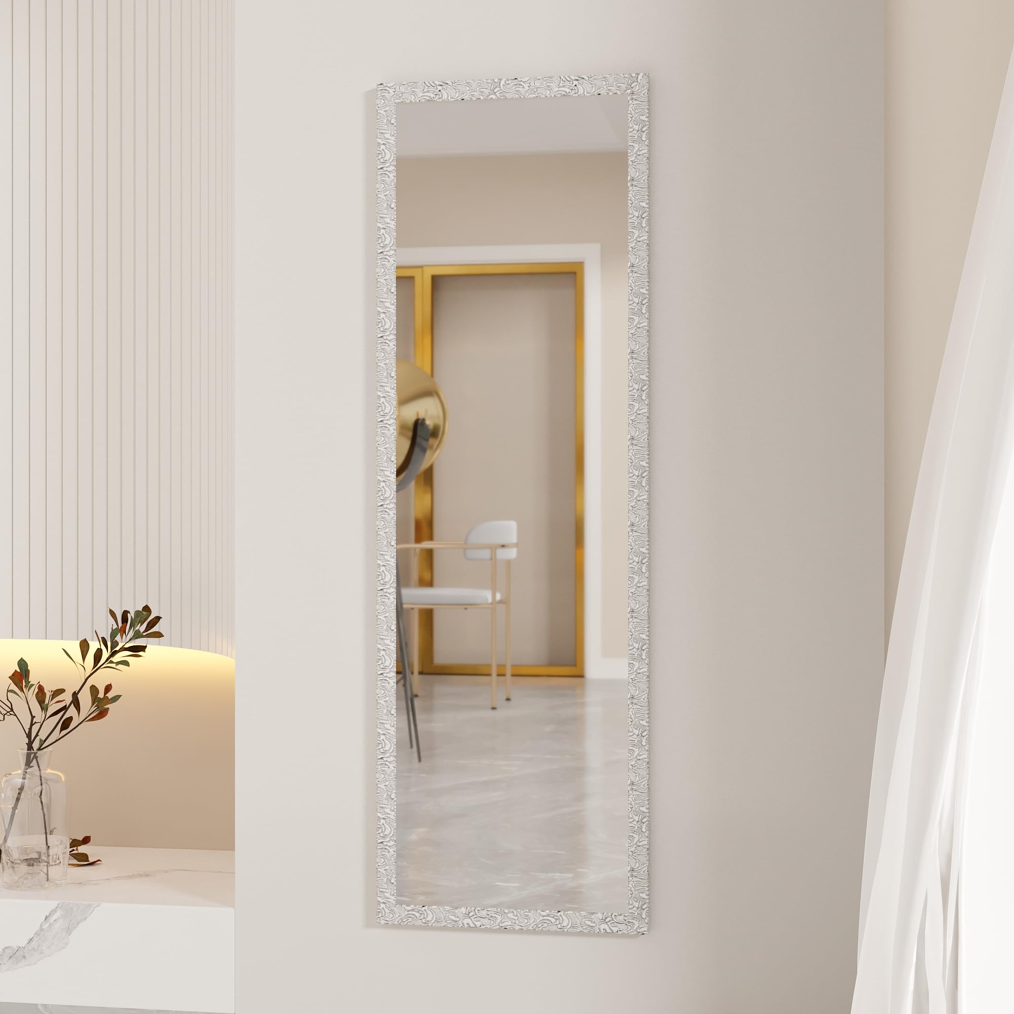 LFT HUIMEI2Y in a bathroom lifestyle shot making the space feel larger