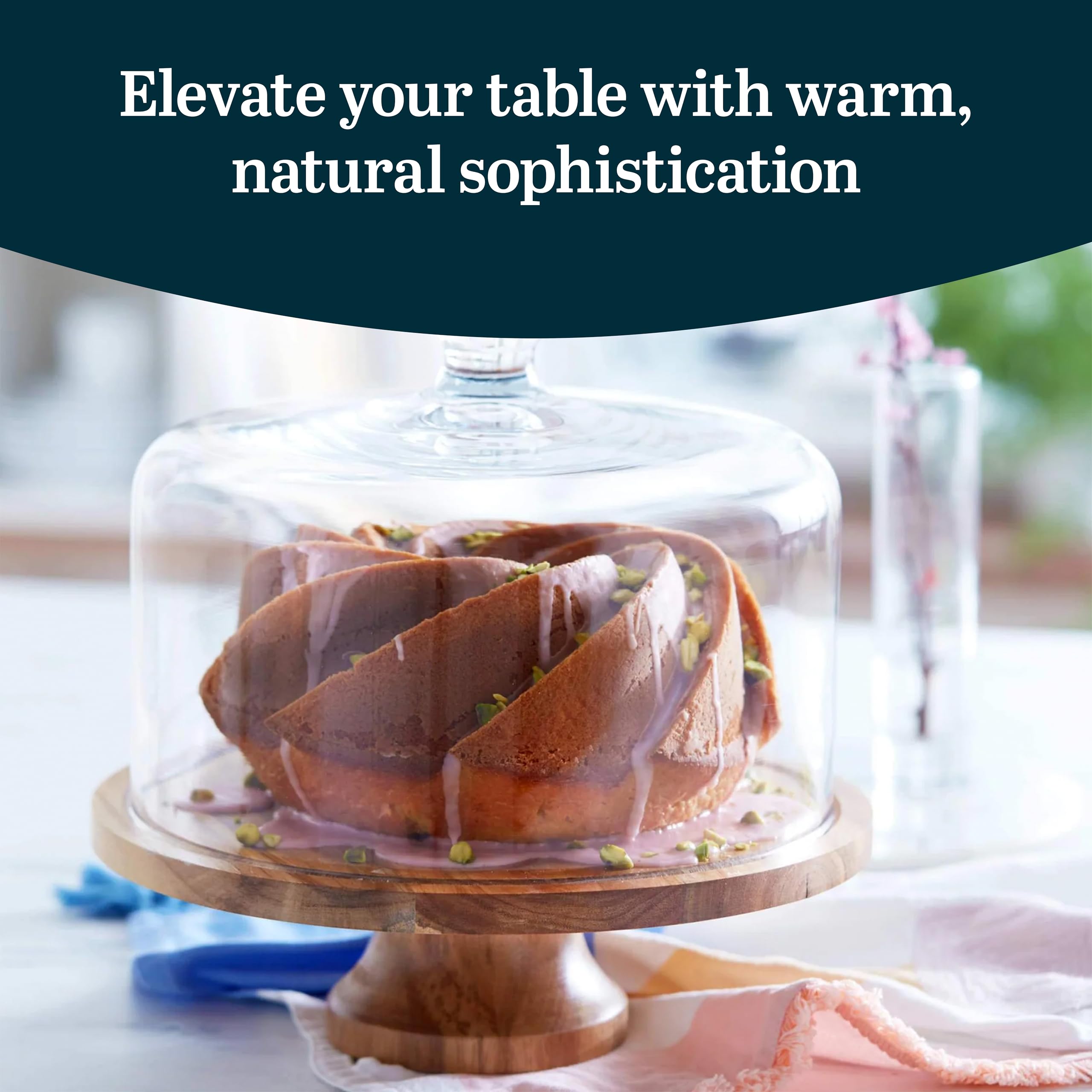 Libbey glass dome lid close detail with knob handle for secure, convenient lifting