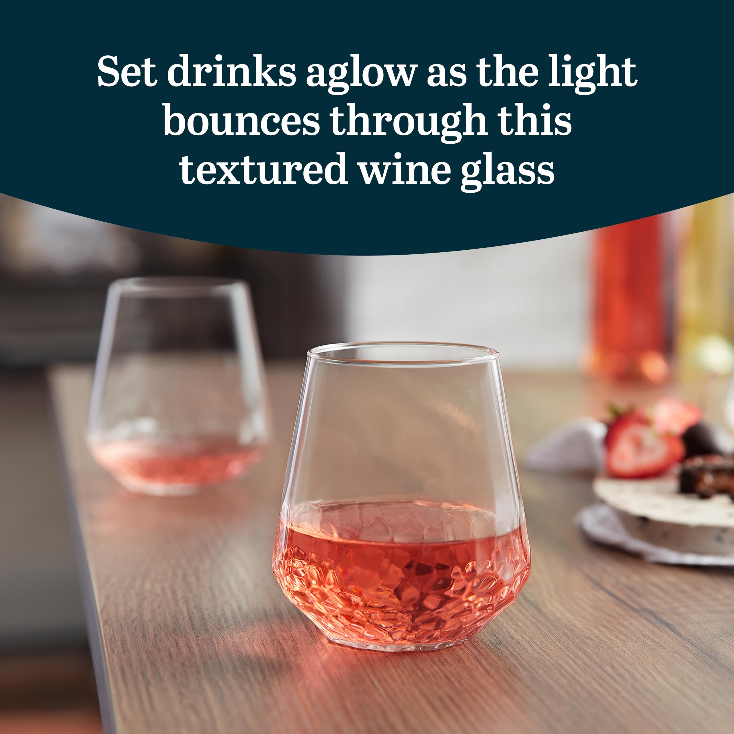 Libbey hammered close-up texture of chiseled grooves for grip and light reflection