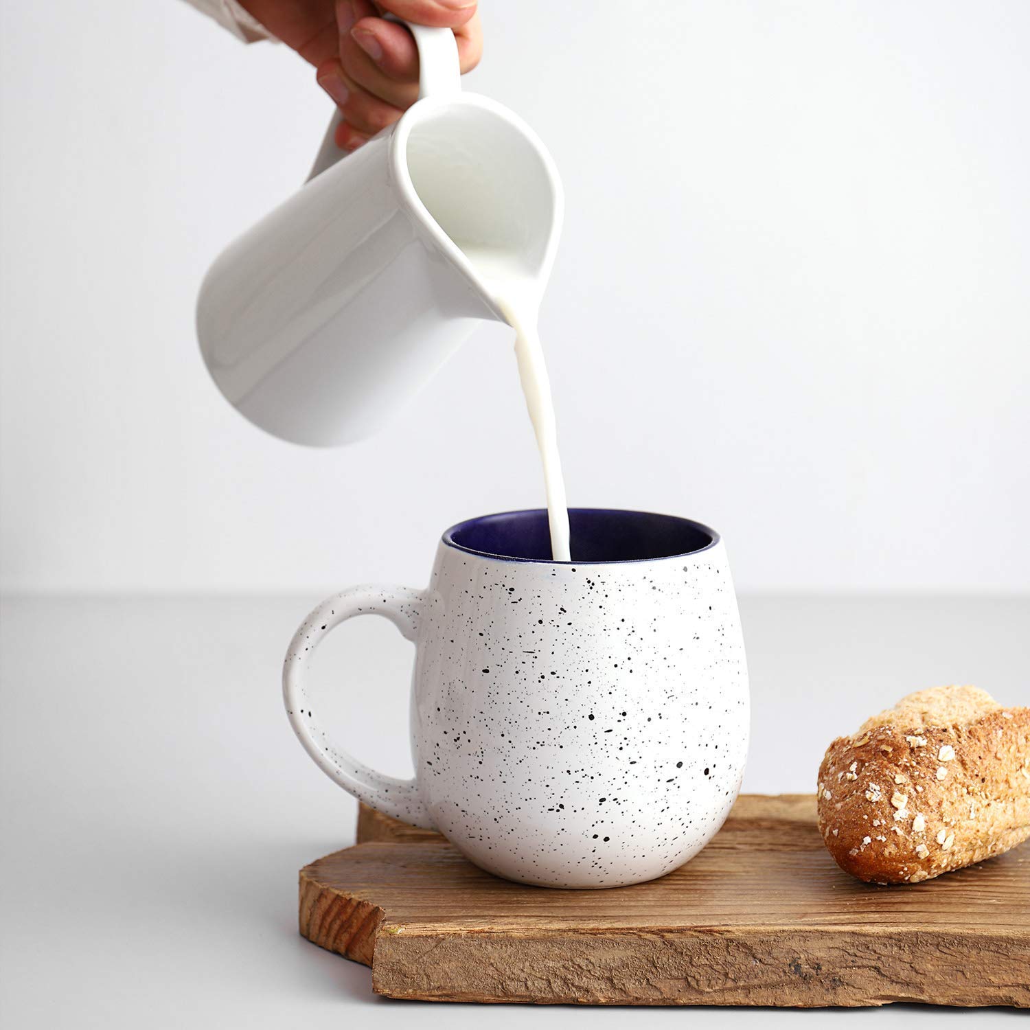LIFVER mug serving soup and cereal illustrating versatile use benefit
