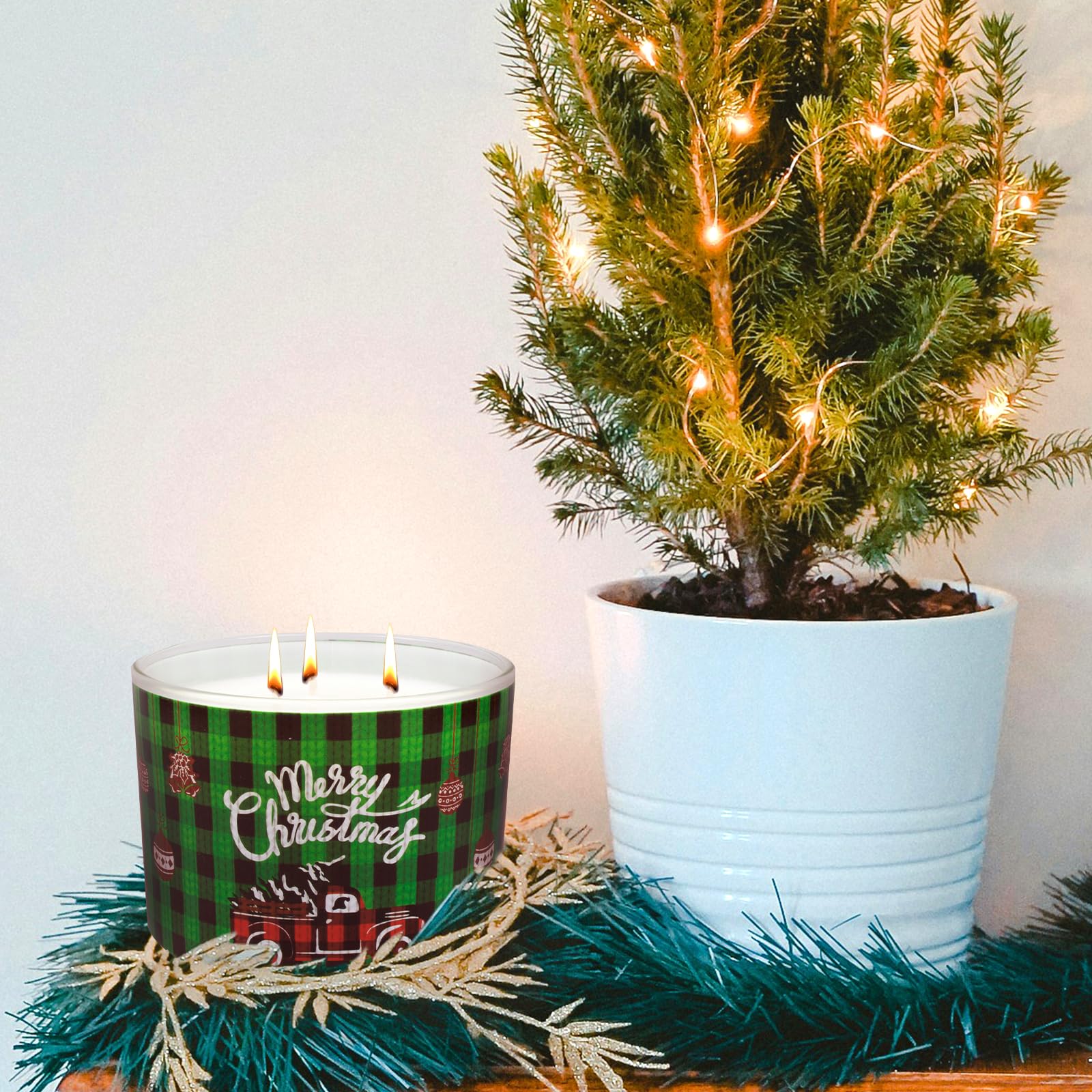 Lihome candle held in hand showing 12.7oz scale and gift suitability benefit