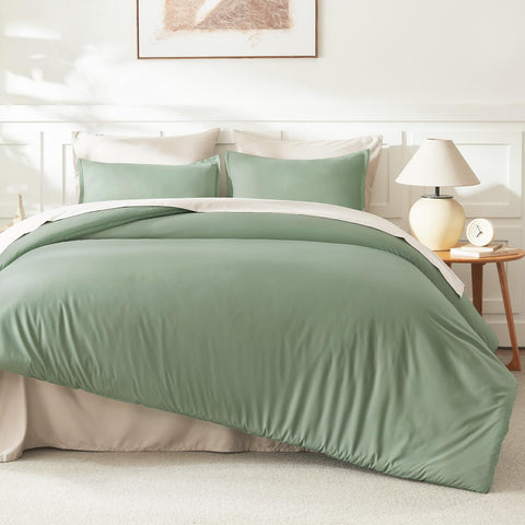 Litanika closeup of comforter loft and fill demonstrating lightweight fluffy support