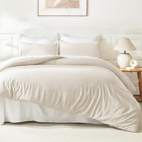 Litanika fluffed comforter after unpacking showing restored loft and plushness