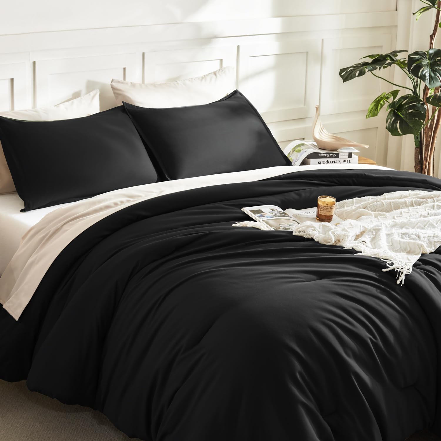 Litanika pillowcases close-up with label showing durable stitching and fit