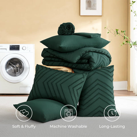 Litanika queen bed scale showing comforter dimensions and full-bed coverage for reference