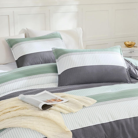 Litanika vacuum-packed comforter demonstrating compact shipping and easy storage convenience