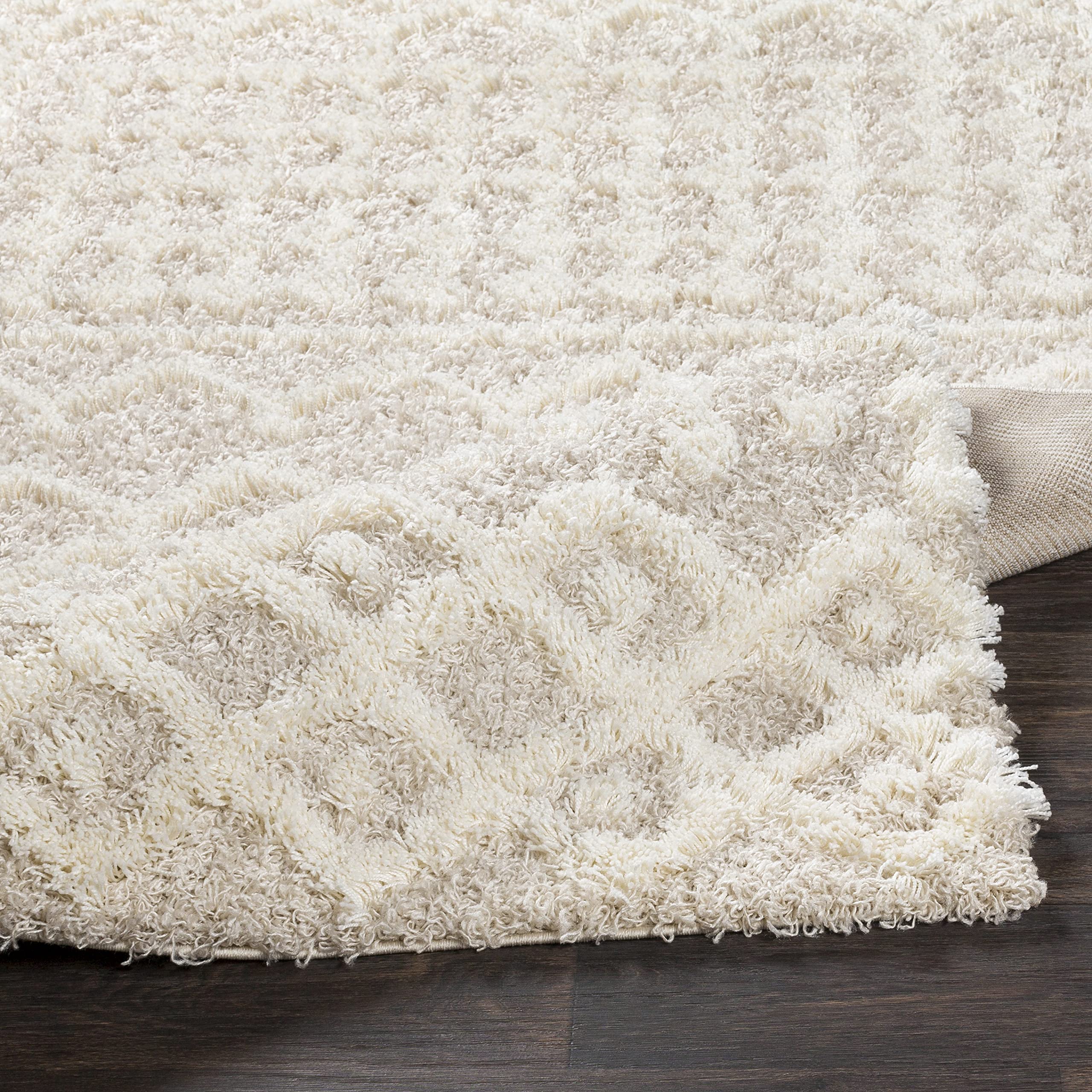 Livabliss edge and binding detail showing sturdy weave and long-term durability