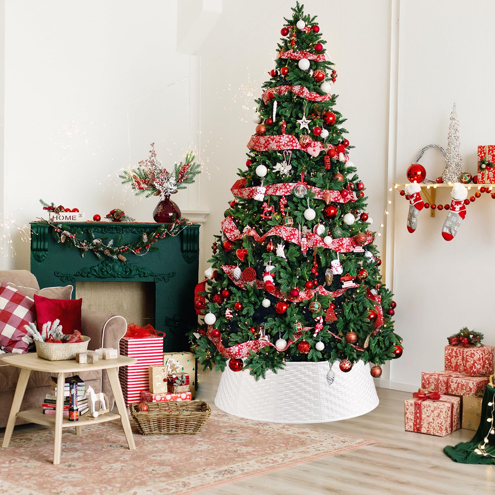 LJIE-House lifestyle living room display adds polished holiday style