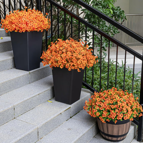 Lnoicy used in a wreath and garland illustrating versatile autumn decorative uses