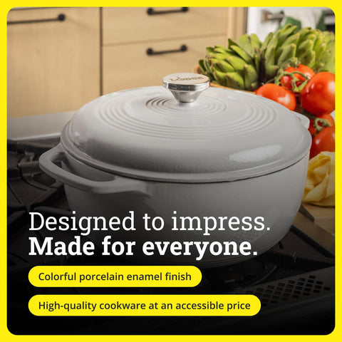 Lodge Dutch oven next to measuring cups to illustrate the 6-quart capacity and family size