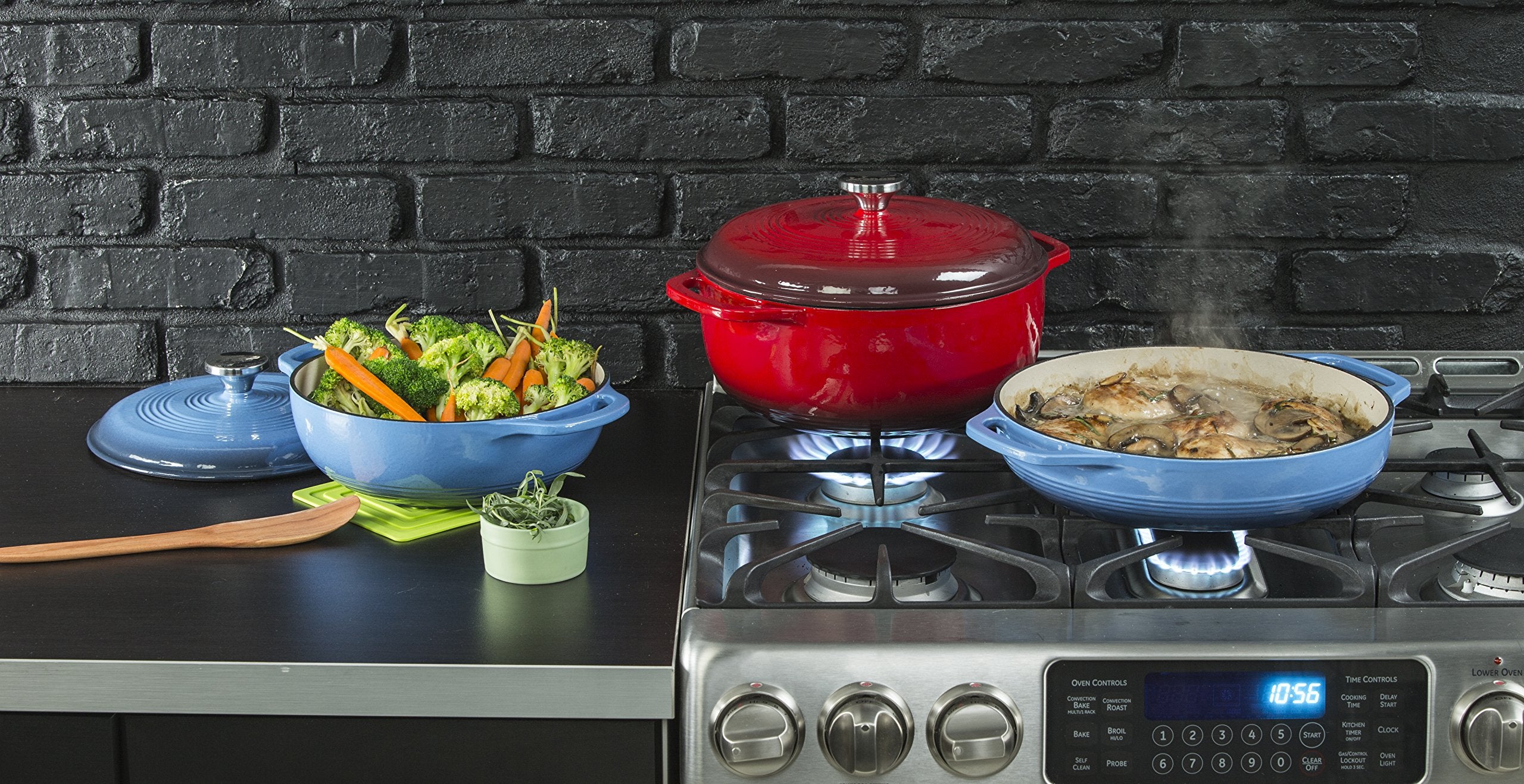 Lodge stainless-steel knob closeup with oven-safe 500°F convenience