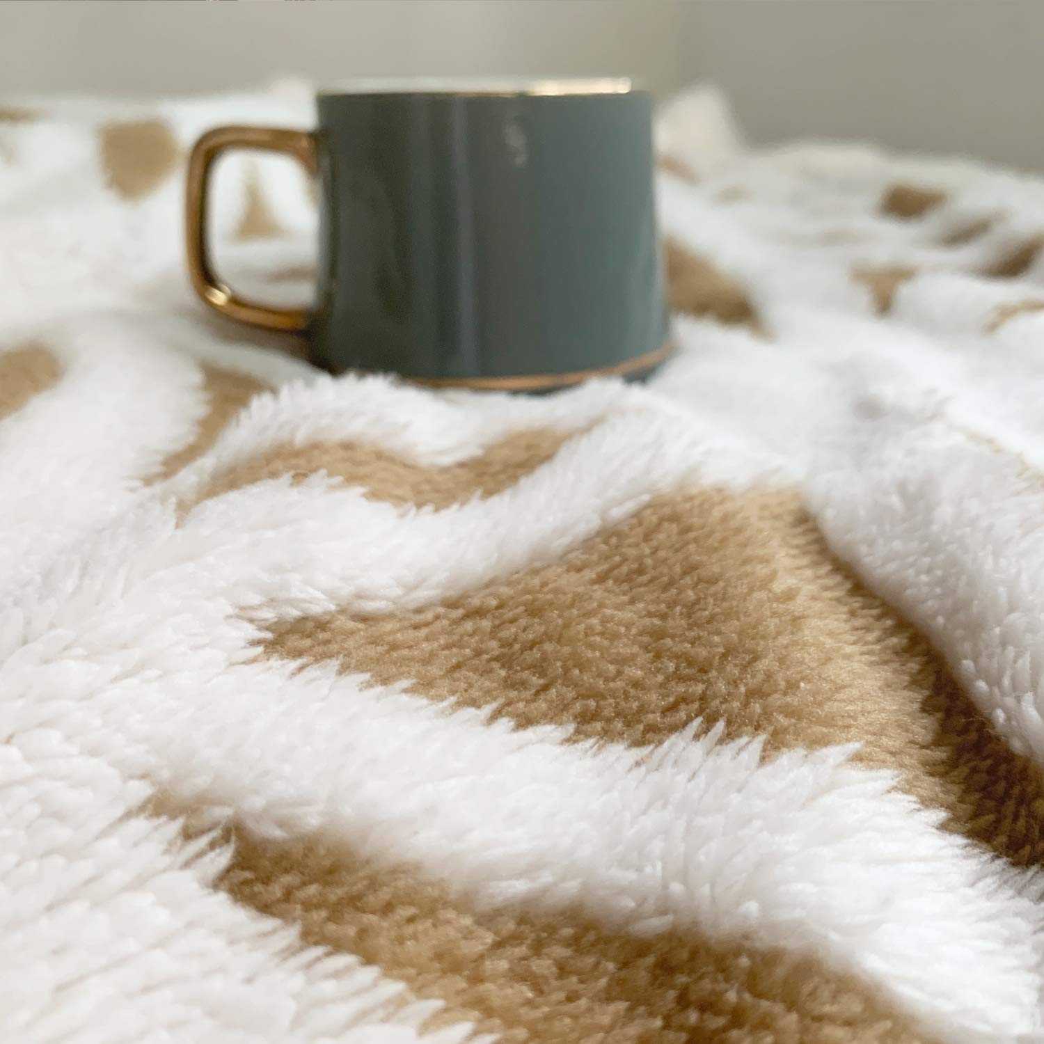 LOMAO blanket neatly folded for gifting emphasizing presentable design