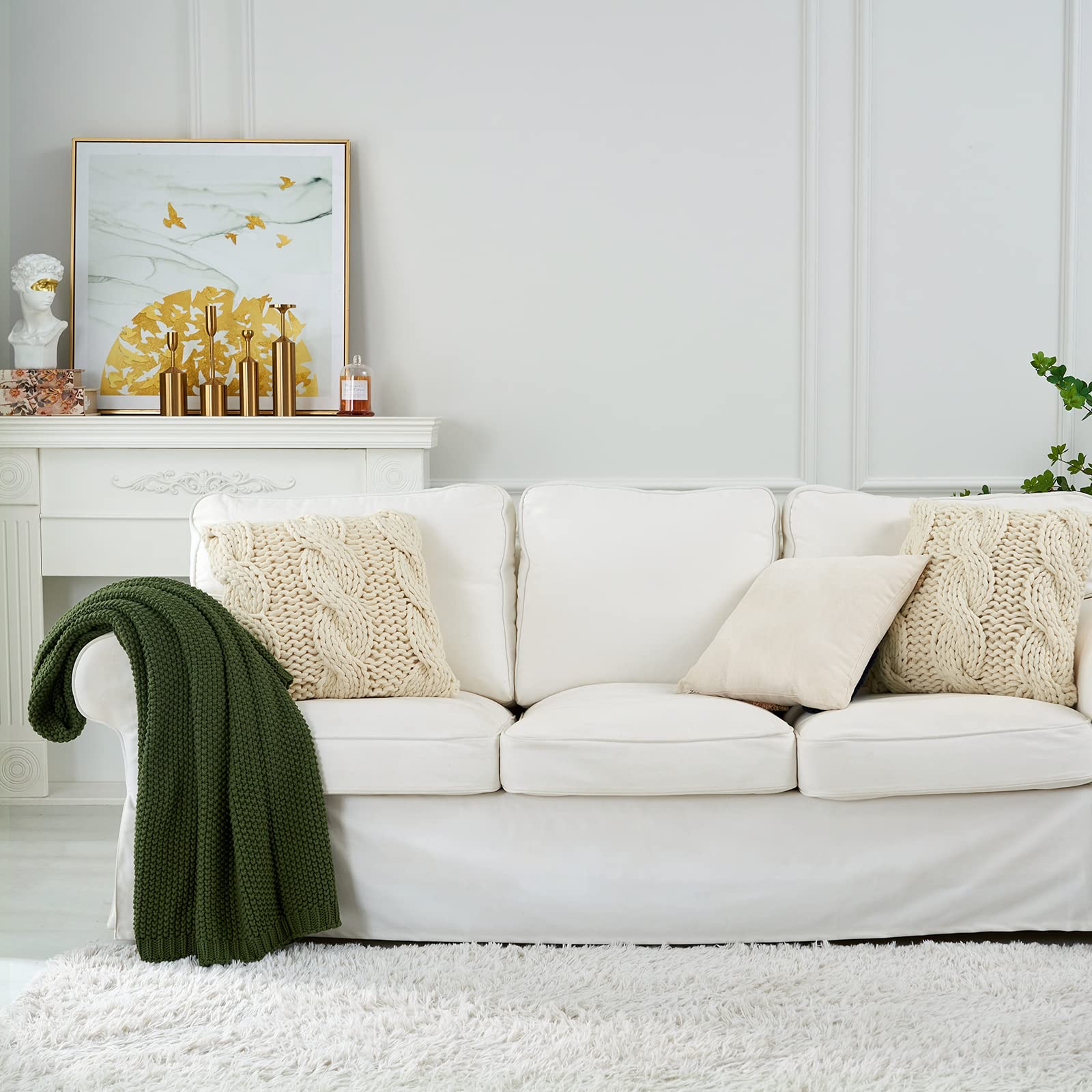 Longhui bedding close-up cable knit texture highlighting cozy warmth
