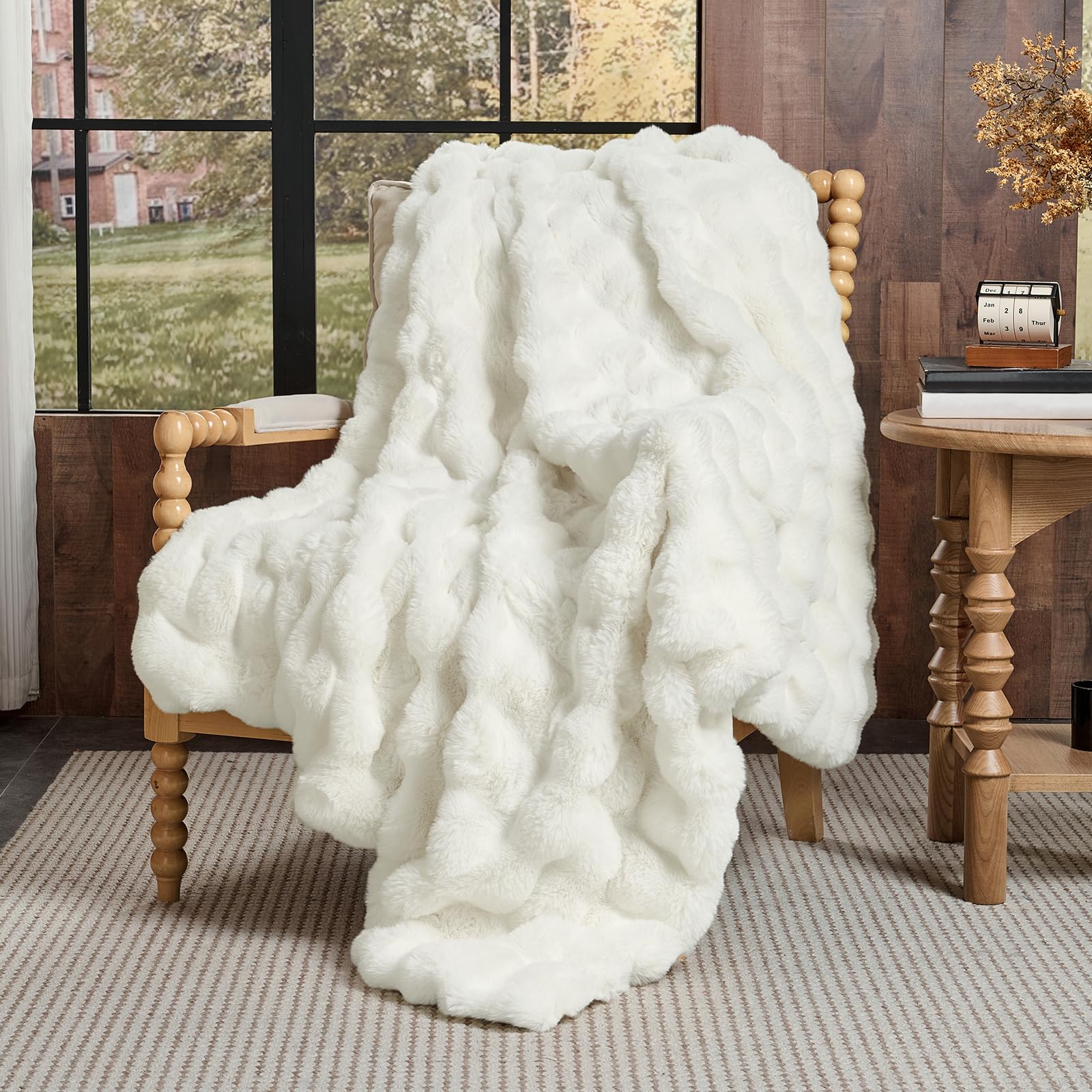 Lotus Karen reverse velvet fleece view showing smooth back and cozy support