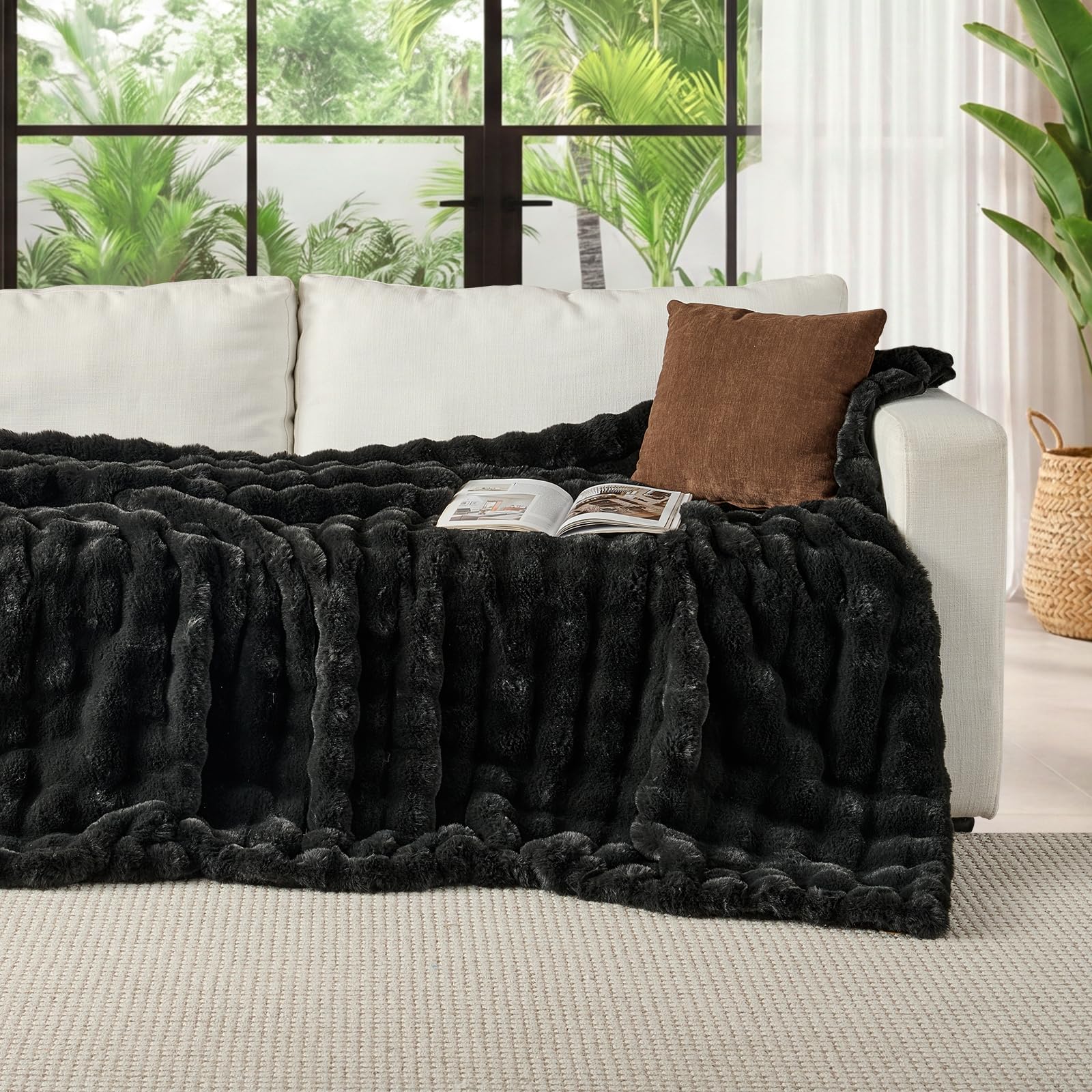 Lotus Karen closeup bubble texture highlights ultra-soft fluffy comfort