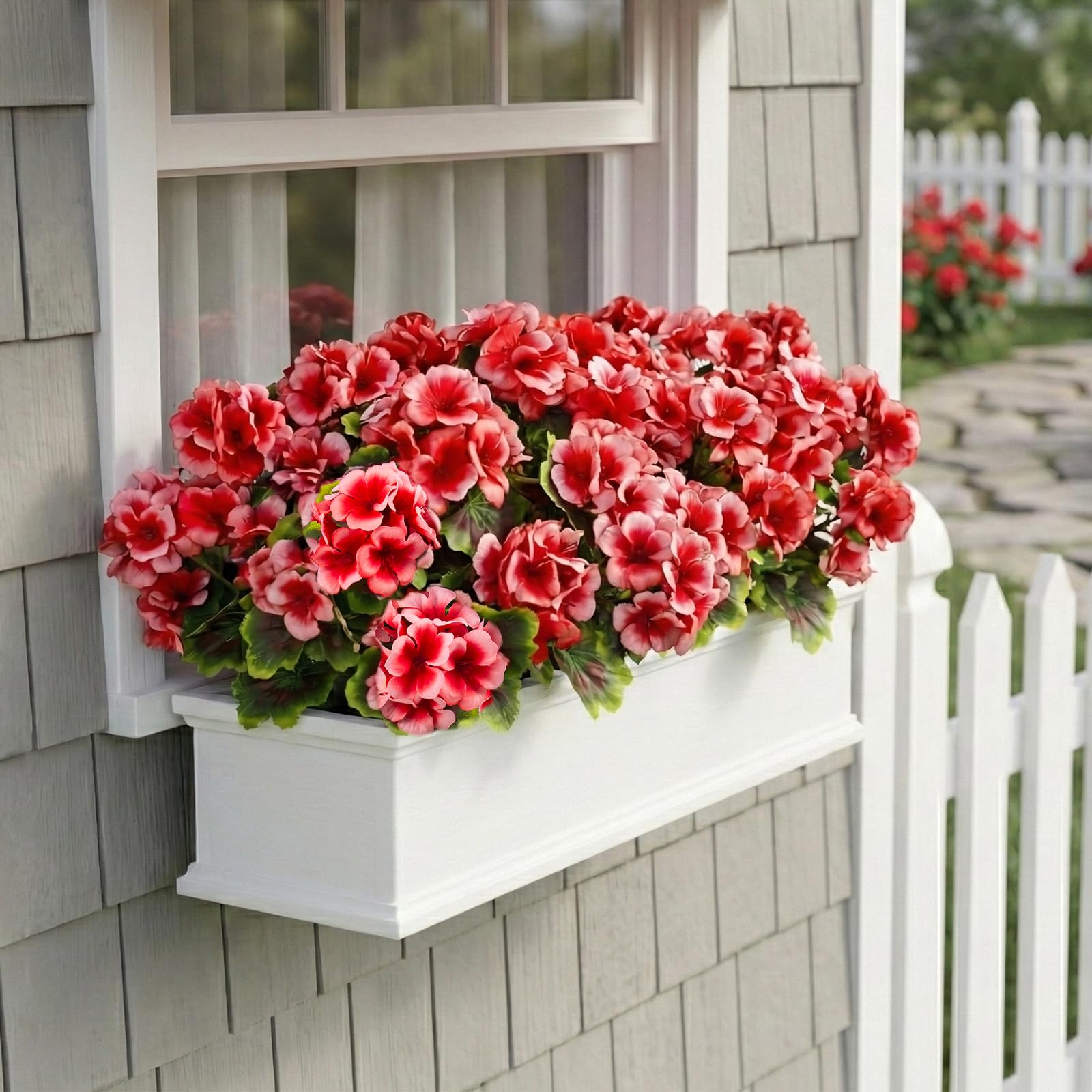 lovemoon balcony setup with geraniums providing weather-ready décor benefit