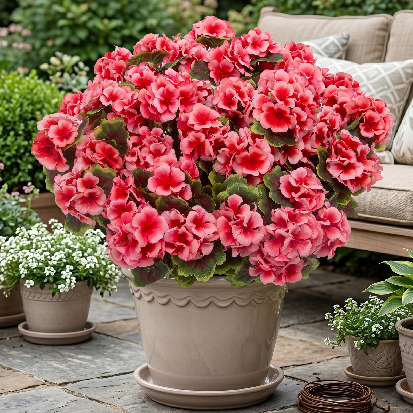 lovemoon stems used to fill a floral arrangement for effortless volume benefit