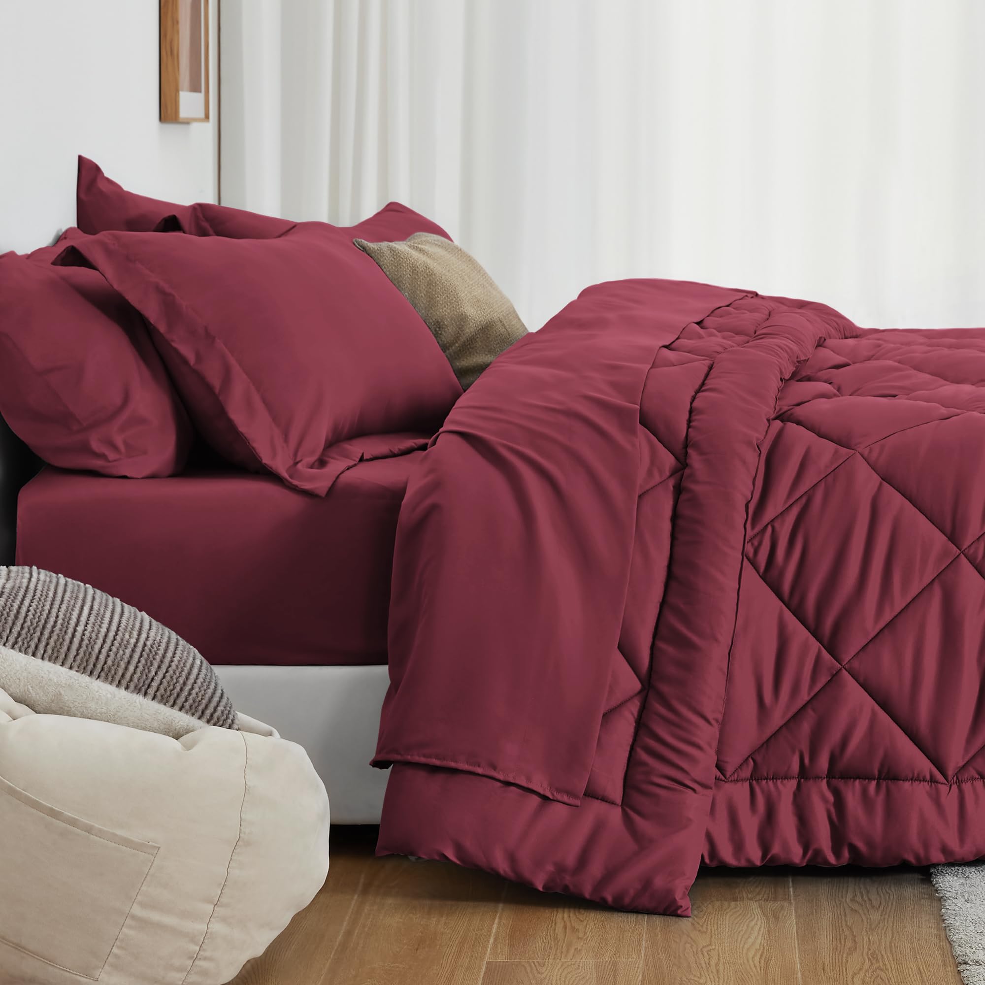 Love's cabin fitted sheet showing 14 inch deep pocket to fit thick mattresses