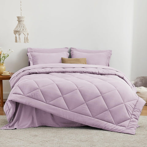 Love's cabin comforter close-up stitching highlighting even fill and durability