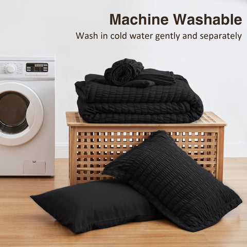 Love's cabin vacuum-packed bedding bundle showing compact shipping and easy unpacking benefit