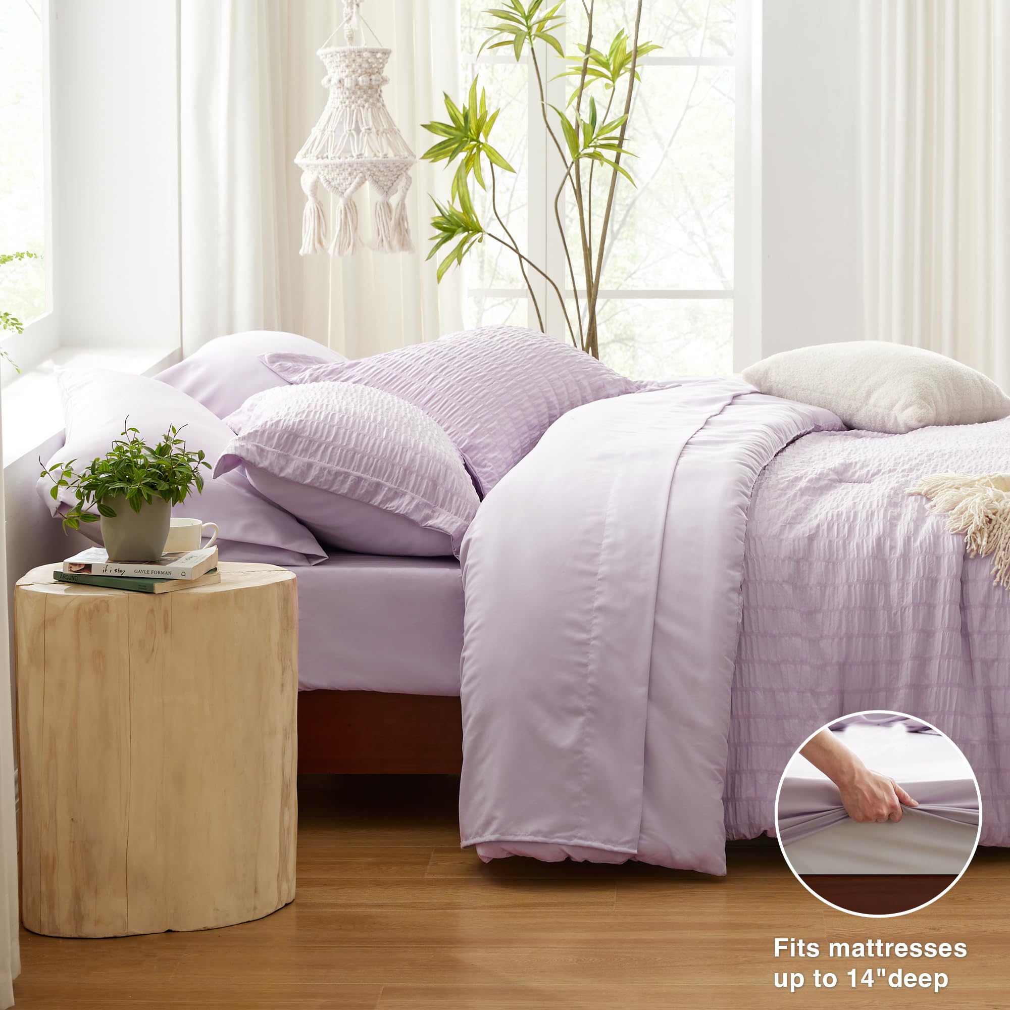 Love's cabin fitted sheet corner showing deep pocket fit and secure hold