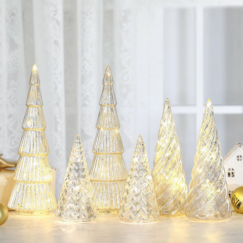LOYIM tabletop centerpiece styling with greenery showing polished seasonal look
