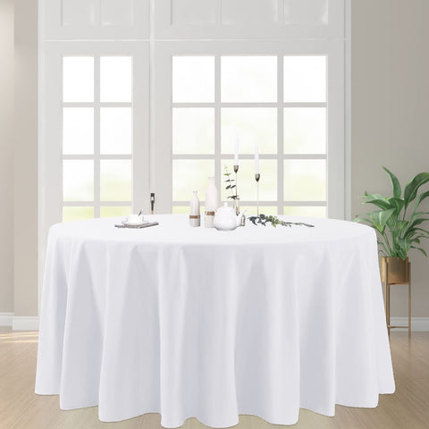 luccido hand wiping spill from tablecloth, emphasizes quick-clean convenience
