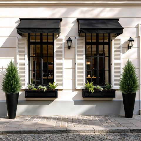 LuceAlberi stable pot resisting tilt to demonstrate wind stability