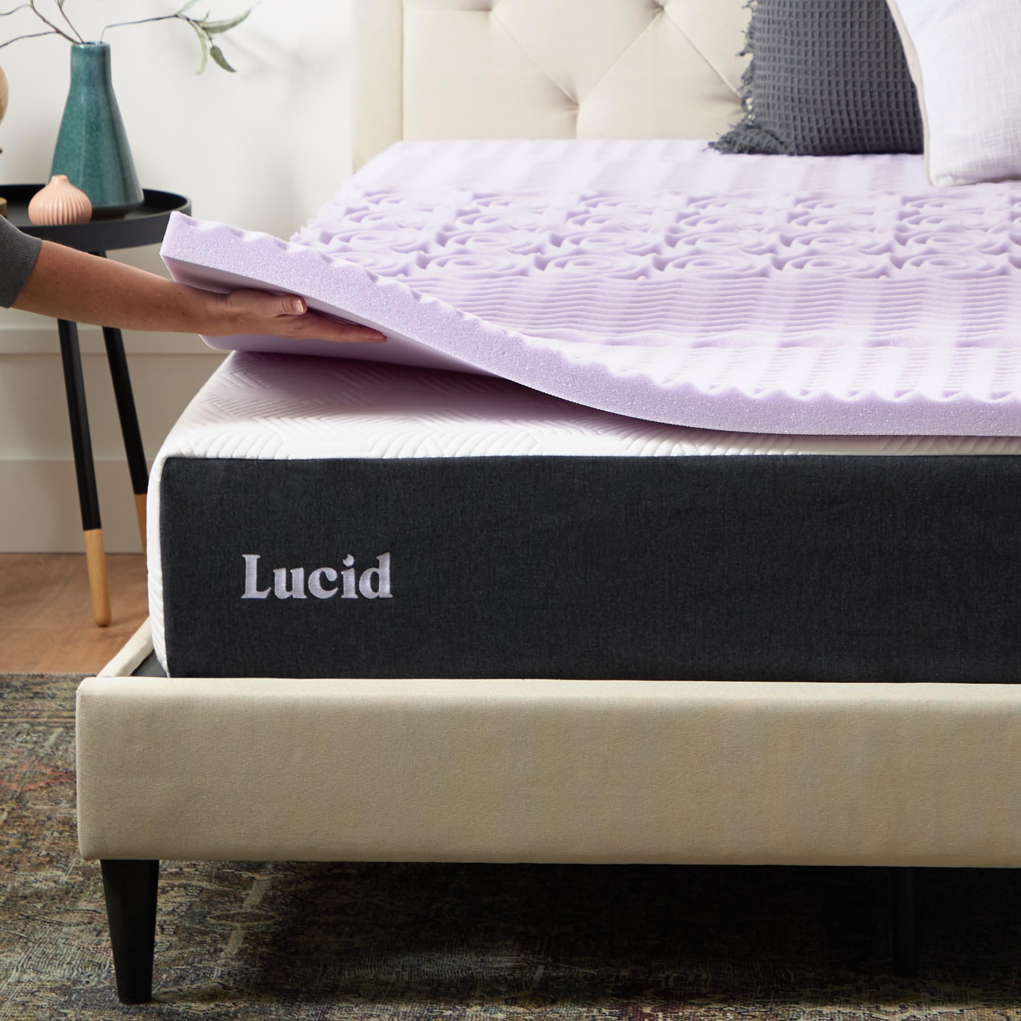 LUCID flat side view demonstrating firmer, even support option