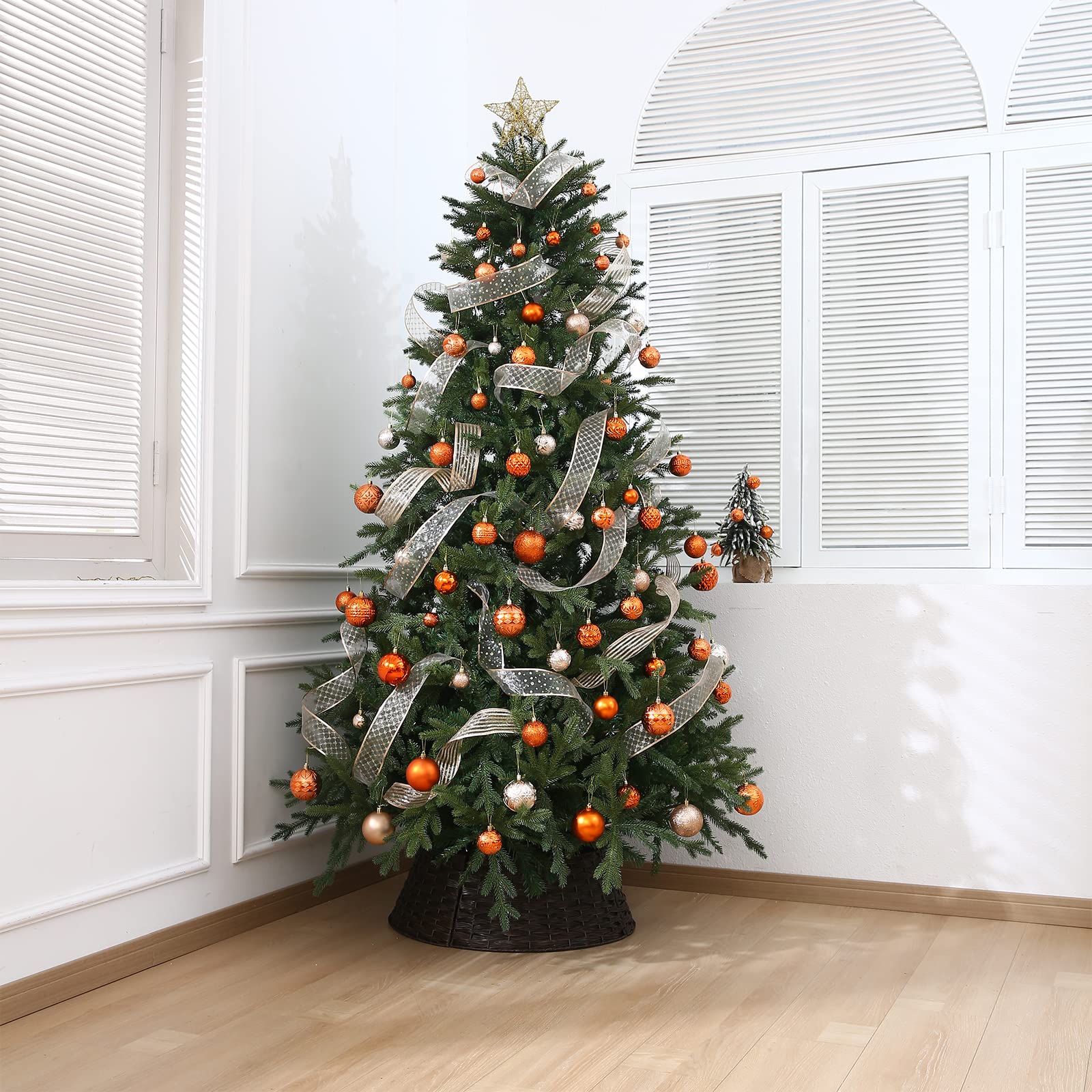 LUCKYCHRIS ornaments used as bowl filler showing decorative versatility