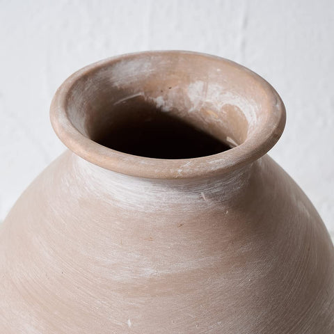 LUKA vase on entryway console creating welcoming ambience and design cohesion benefit