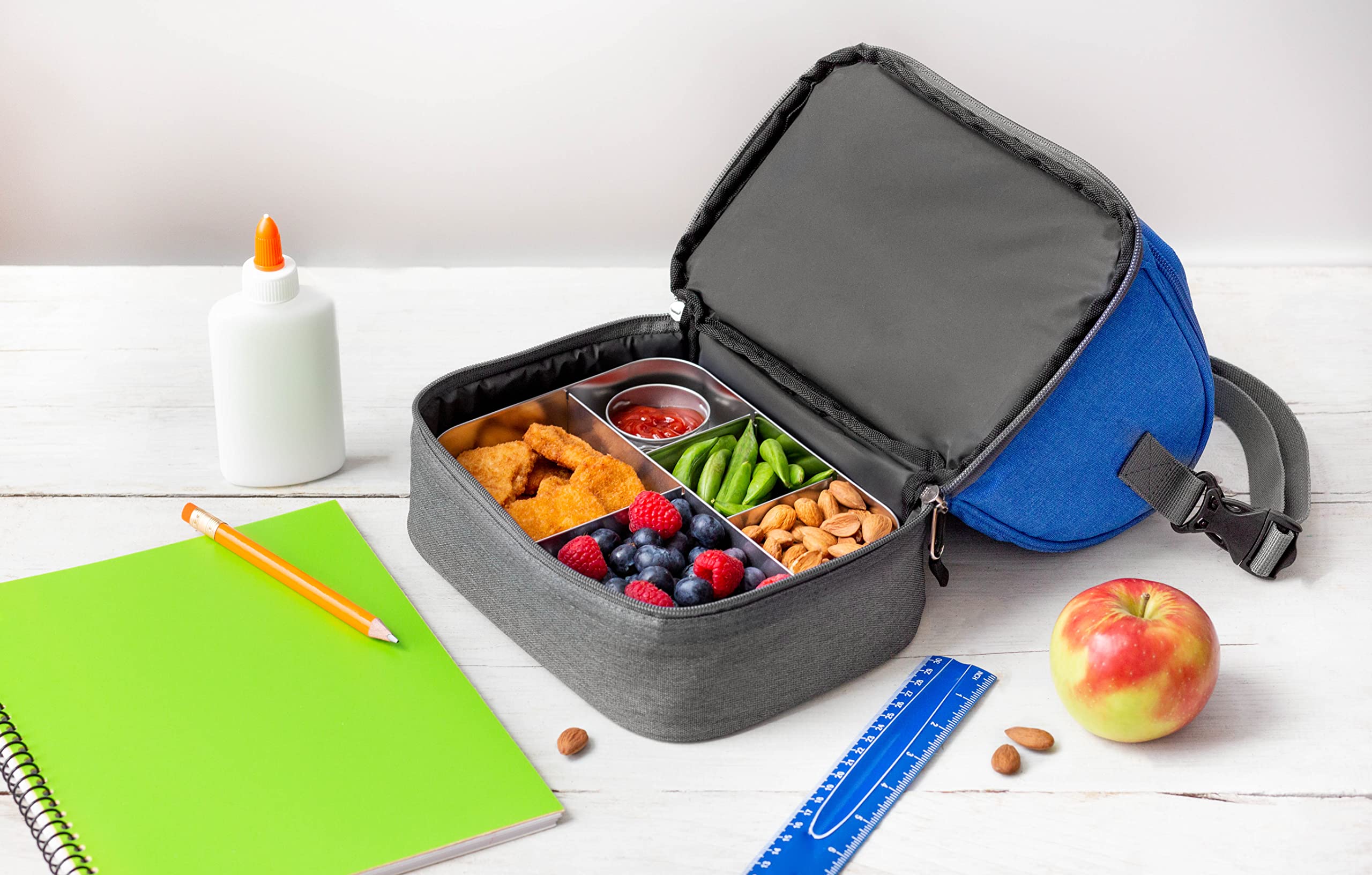 LunchBots handle and zipper detail for child-friendly carry benefit