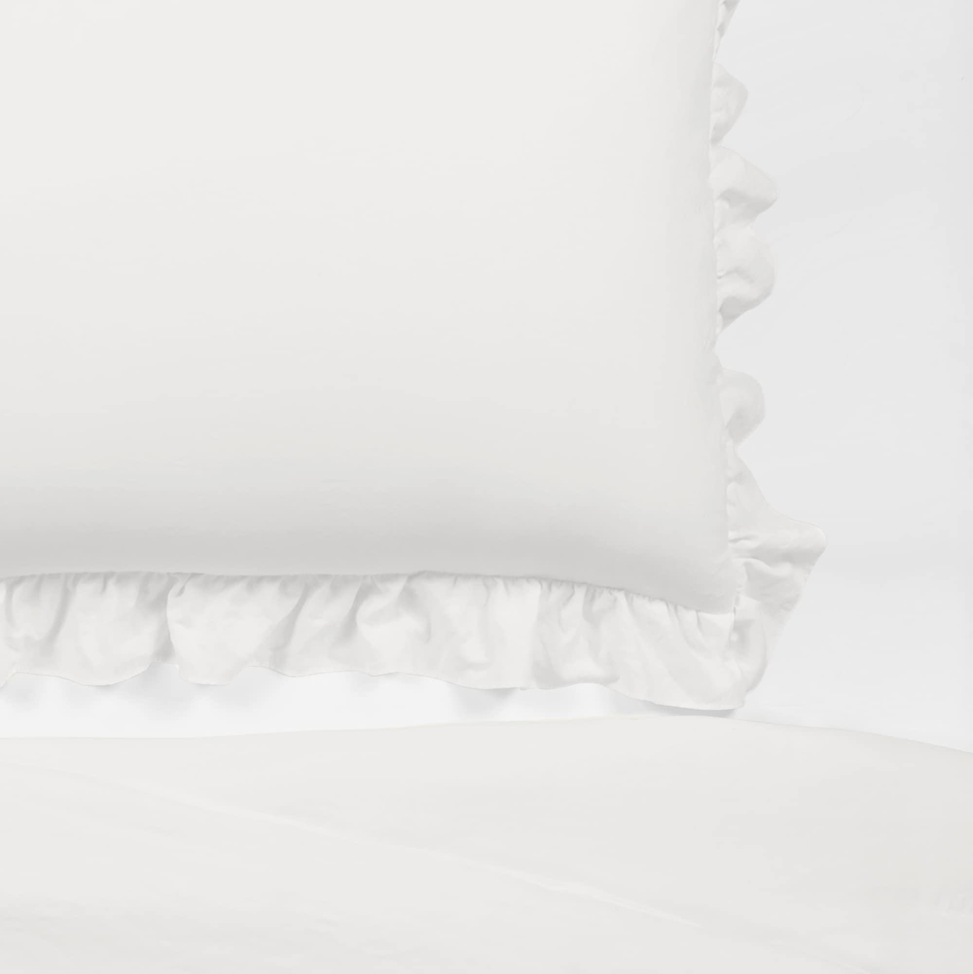 Lush Decor Reyna on a Twin XL bed showing correct fit and tidy coverage