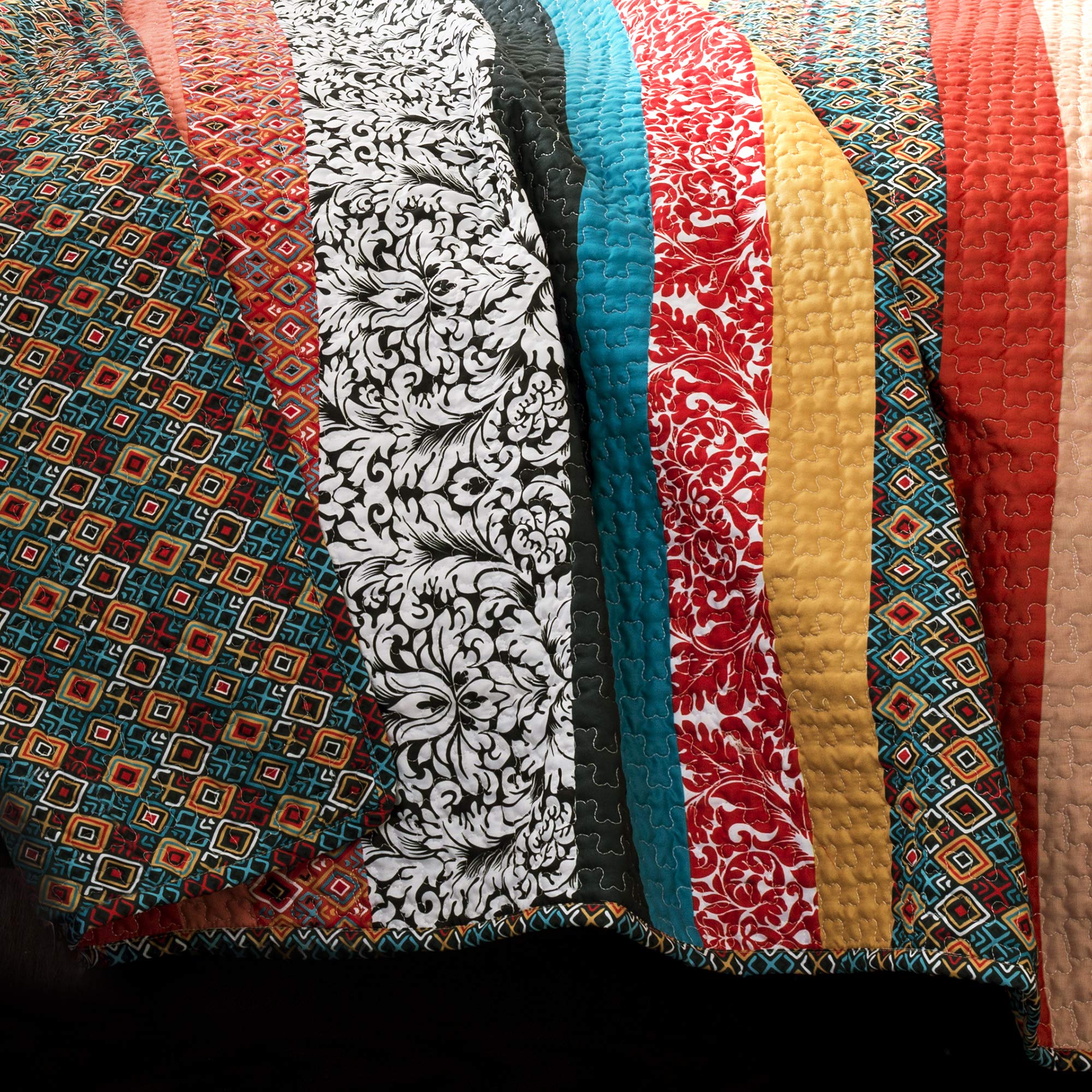 Lush Decor fabric texture close-up showing 100% cotton softness and breathable comfort