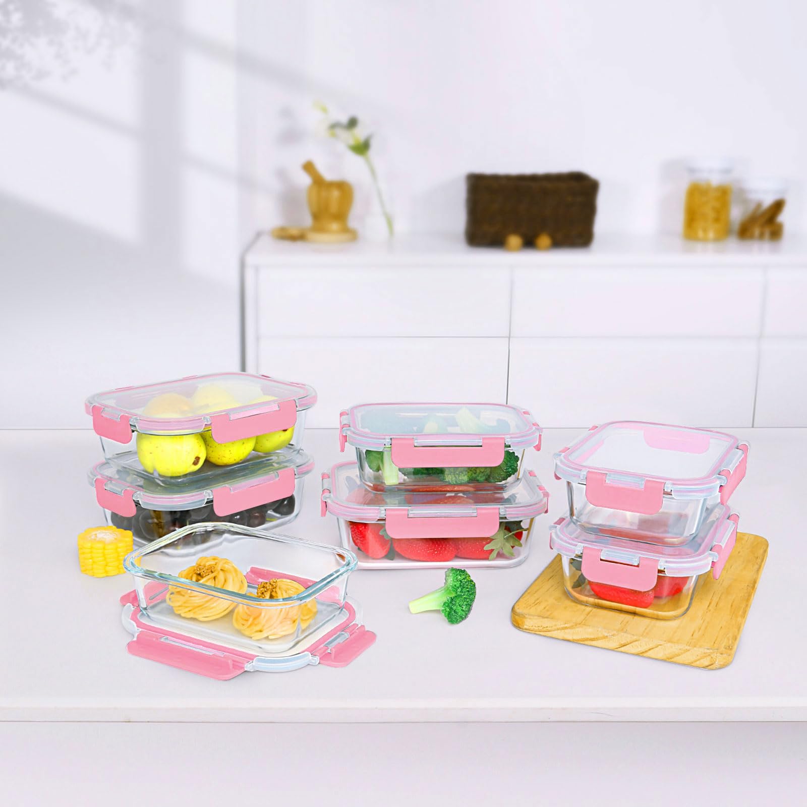 M MCIRCO packed lunch with containers in tote, travel-friendly spill protection benefit