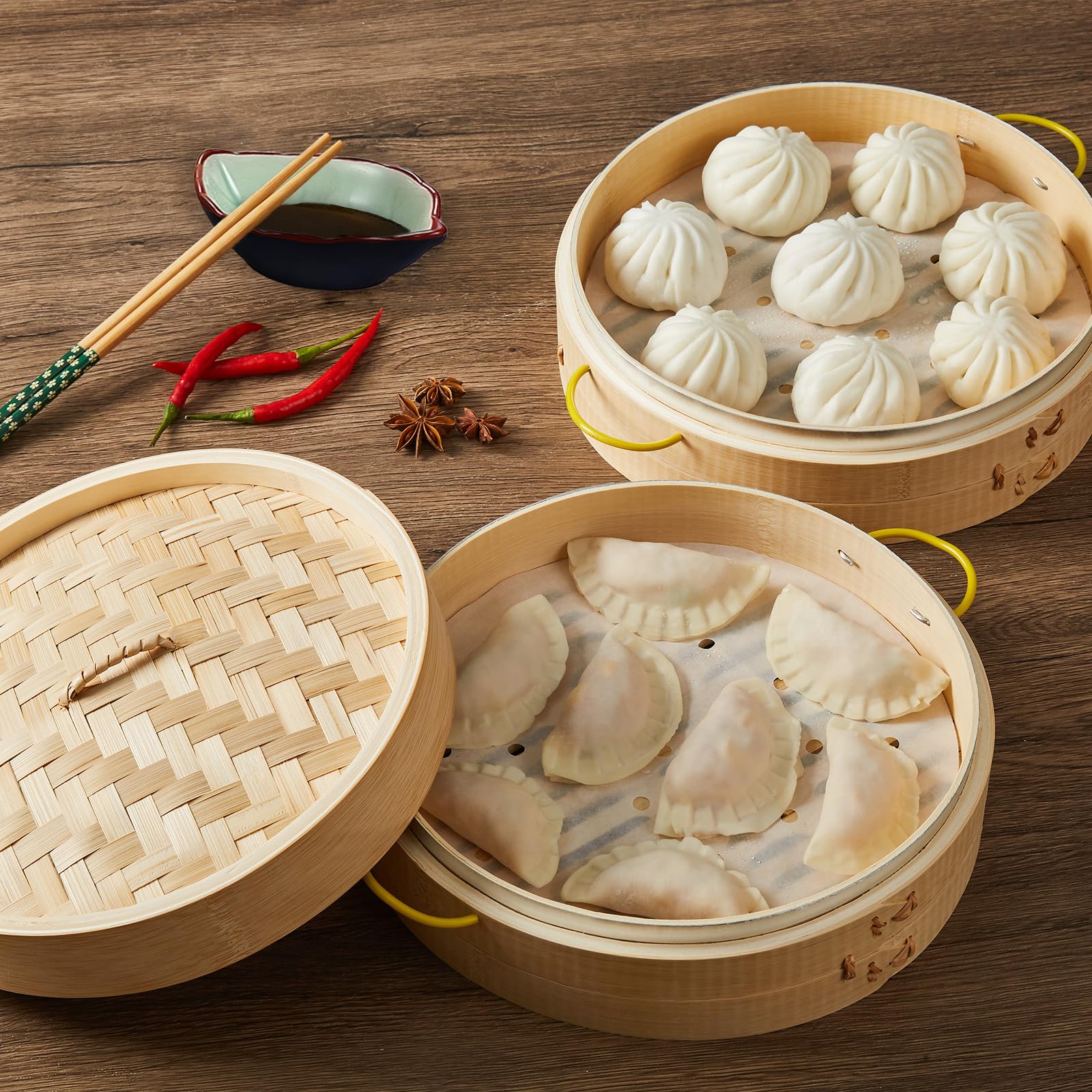 MacaRio woven lid close-up showing breathable weave that preserves food texture