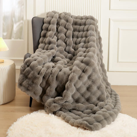macinso front folded throw showing neat edges and plush look for stylish comfort