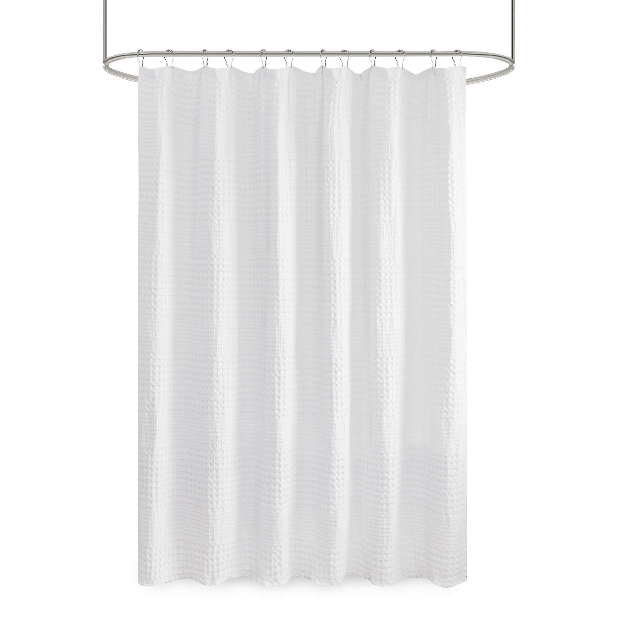 Madison Park Arlo folded with 800 GSM towels showing coordinated spa set benefit