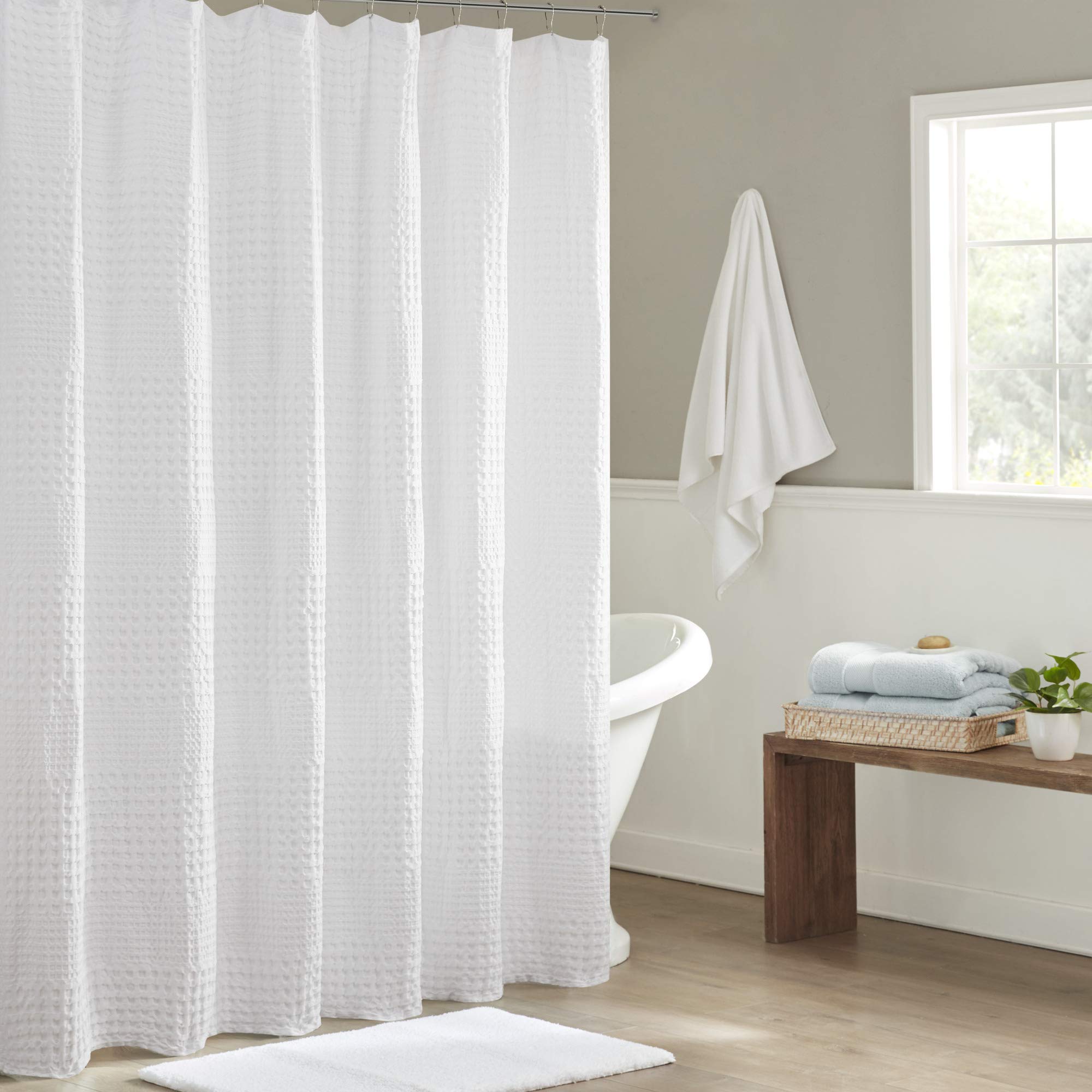 Madison Park Arlo front view showing spa-like white curtain benefit of fresh look
