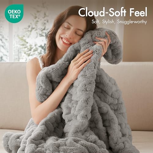 Madison Park reverse faux mink backing offering smooth comfort